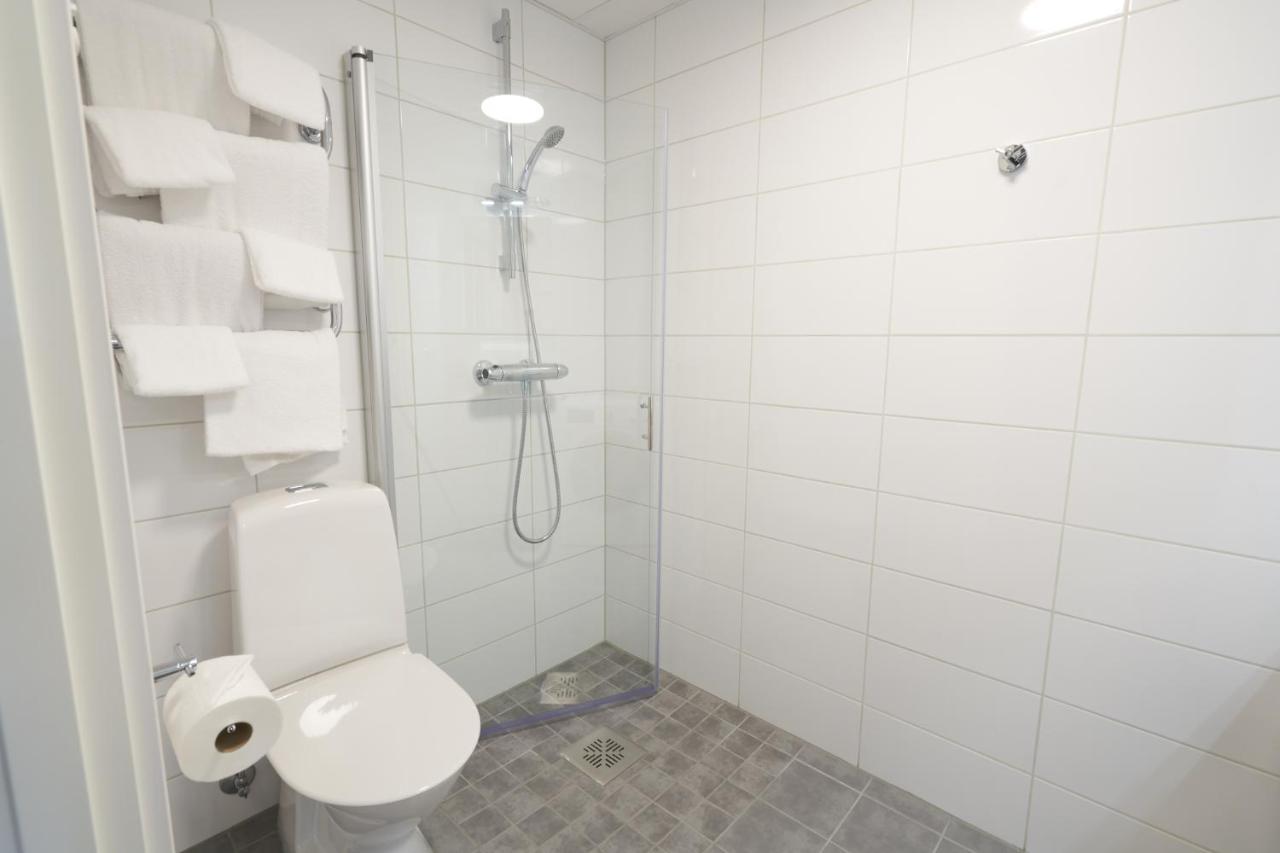Ekebyhov Hotell Ekerö Buitenkant foto